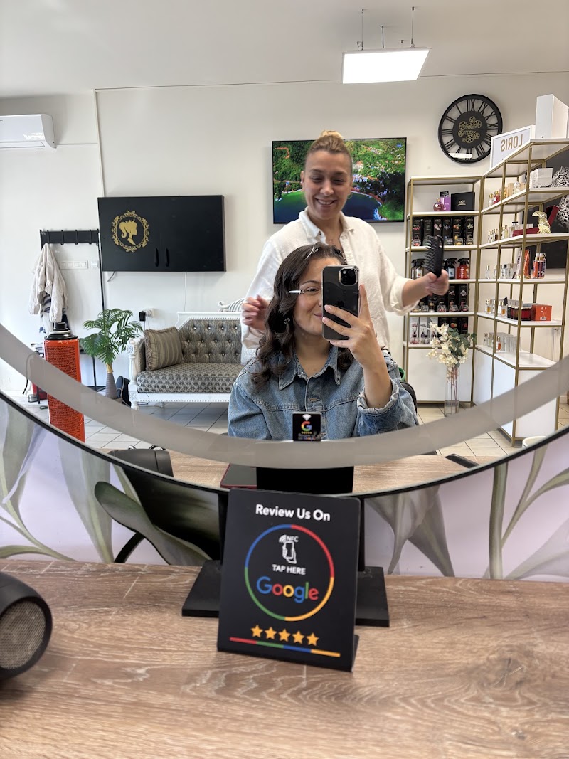 Pera Dames Kapsalon - Coiffure Genk - OneBooking