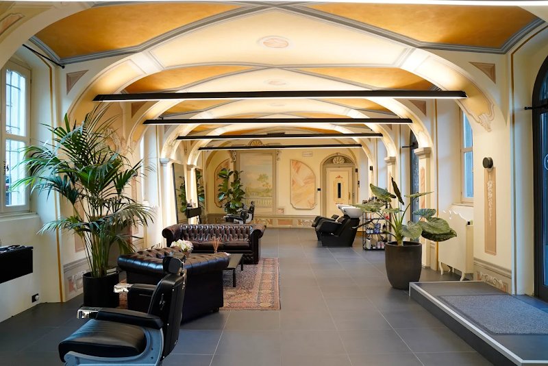 Giojosh studio - Coiffure Bergamo - OneBooking