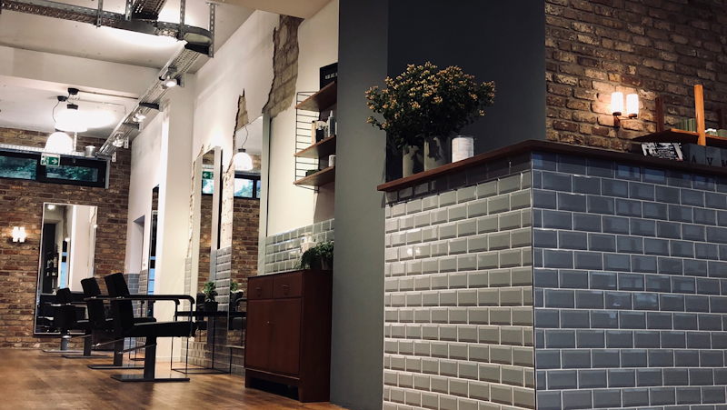 Oosterbeek / Friseur - Coiffure Cologne - OneBooking