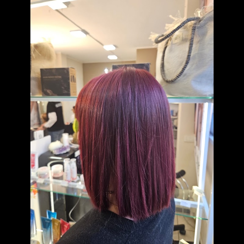 Claudio Parrucchieri Hair Color Specialist - Coiffure Bergamo - OneBooking