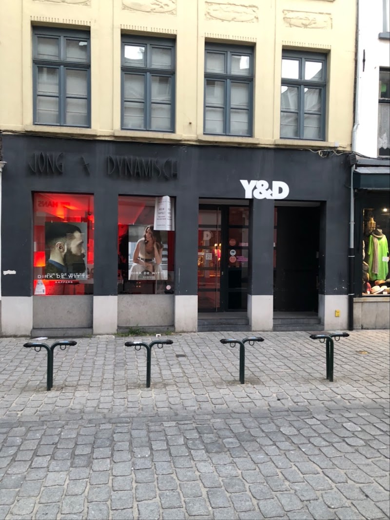 Young & Dynamic - Coiffure Bruges - OneBooking