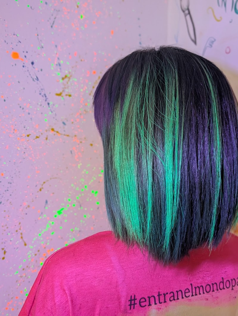 Panik - Hair shock studio - Coiffure Latina - OneBooking