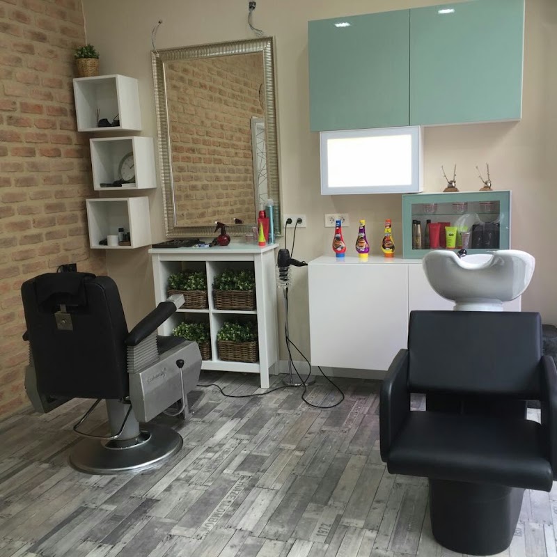 Peluquería Marta Cuasante - Coiffure Burgos - OneBooking