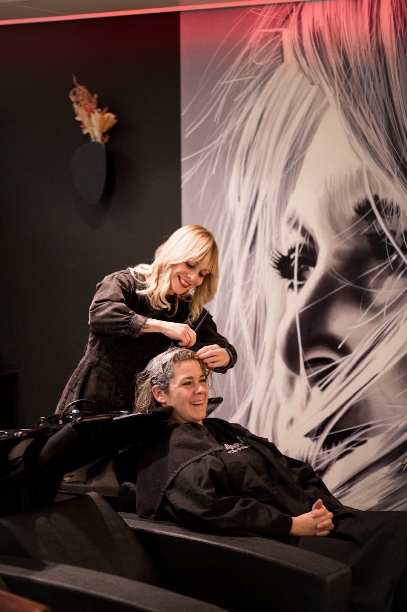 Singles Hair - Coiffure Lokeren - OneBooking