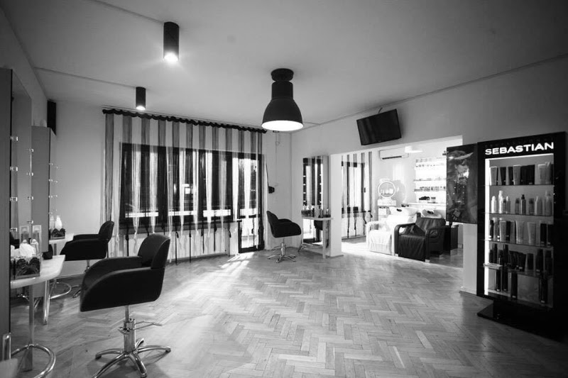 The Hair - Coiffure Bucharest - OneBooking