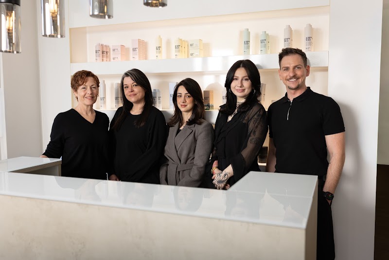 Friseur GIACOMO HAIR - Balayage & Extensions Köln - Coiffure Cologne - OneBooking