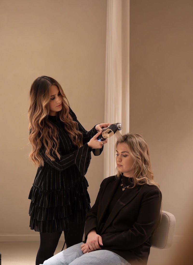 Hairlush - Coiffure Ostend - OneBooking