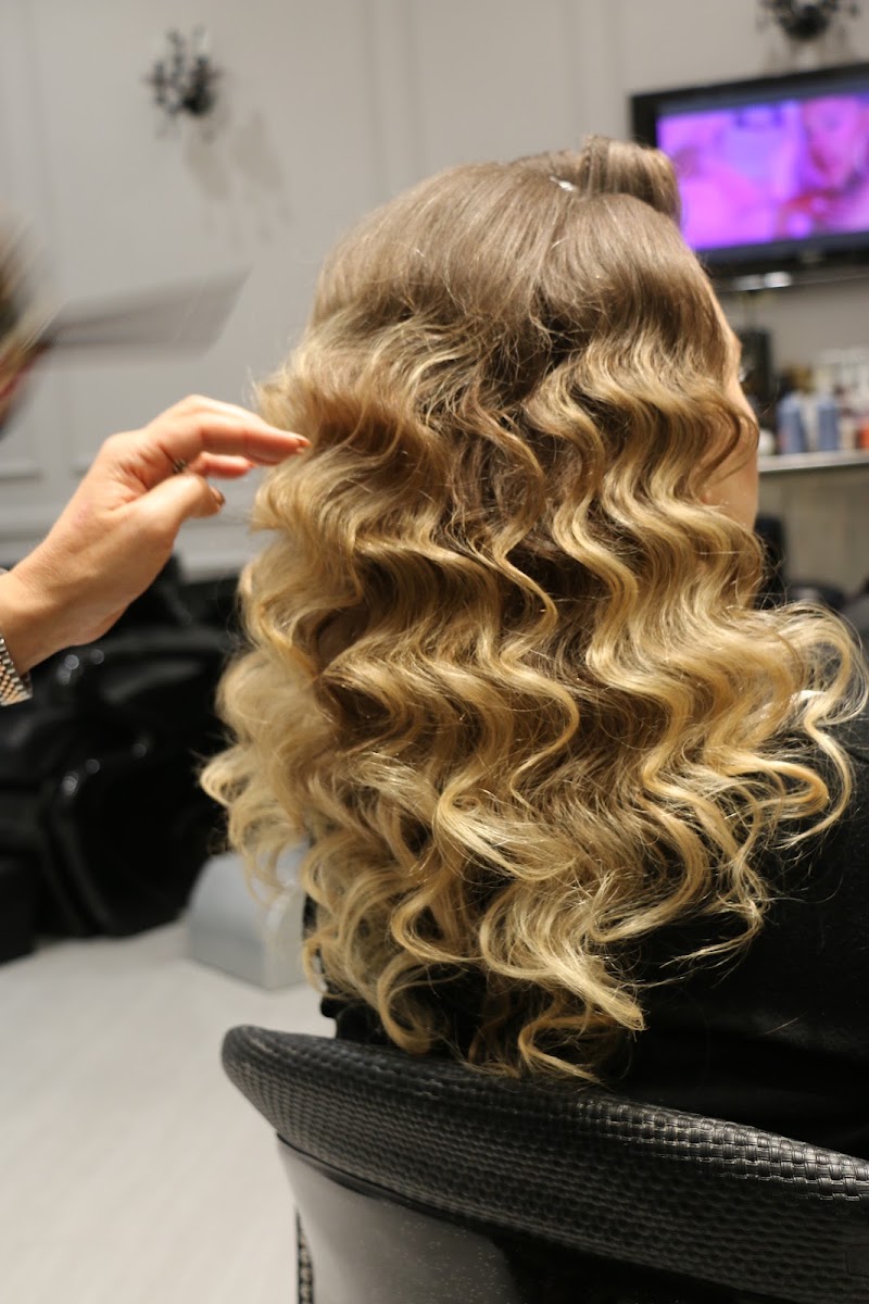 Hair Studio by Jabri T. Elena - Coiffure Timișoara - OneBooking