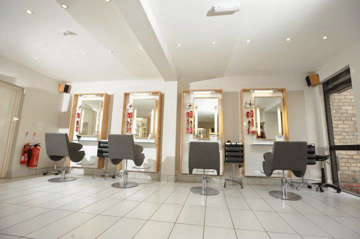 Peter Maud - Coiffure Belfast - OneBooking