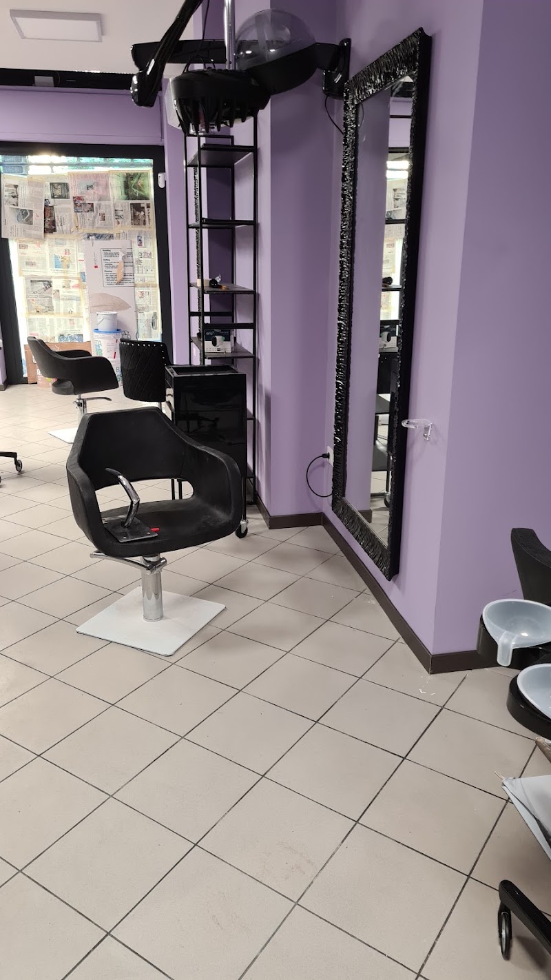 Black Mirror Hairstylists - Coiffure Bergamo - OneBooking