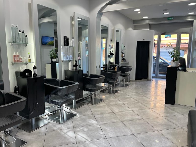 GSalon Hairdressers - Coiffure Bologna - OneBooking