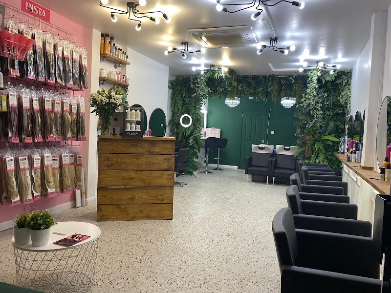 Instahair and co salon - Coiffure Belfast - OneBooking