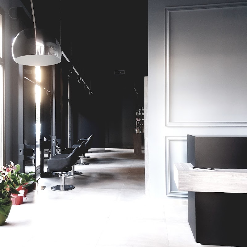 Fravì Hair Salon - Coiffure Bari - OneBooking