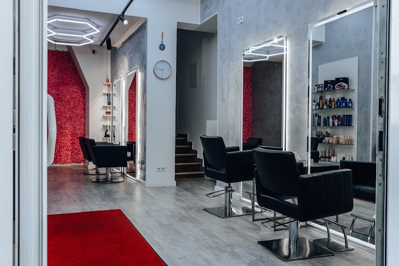 Headmasters & Beauty - Balayage, Keratin Glättung & mehr im Glockenbachviertel - Coiffure Munich - OneBooking