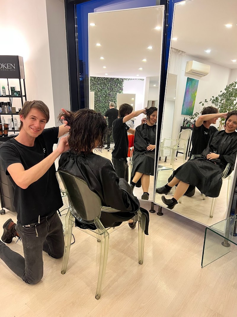 Laurent Tourette - Coiffure Bucharest - OneBooking