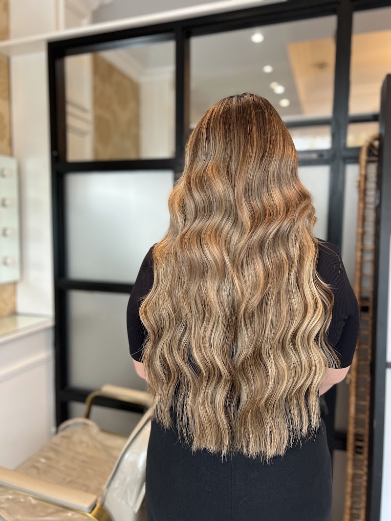 La Bella Vita Hair and Beauty - Coiffure Belfast - OneBooking