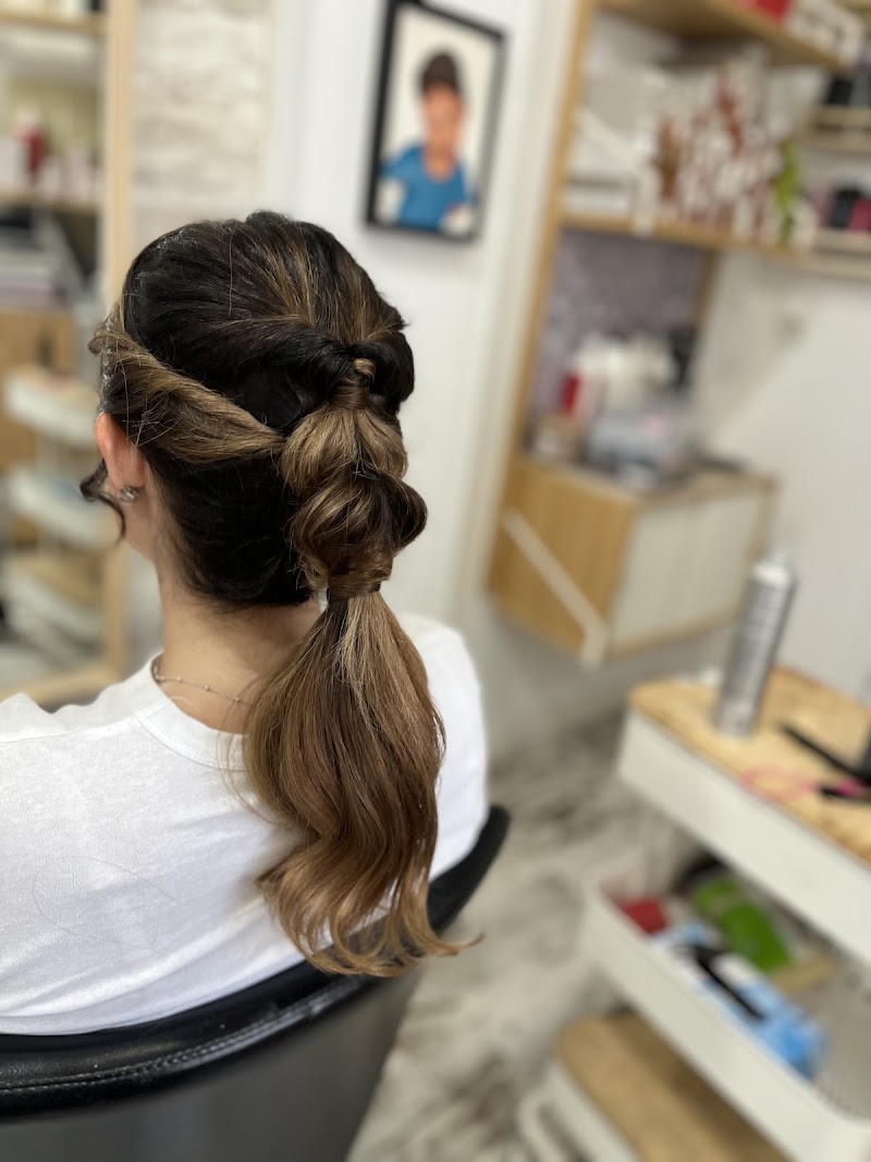 Hana makeup & hair style - Coiffure Córdoba - OneBooking