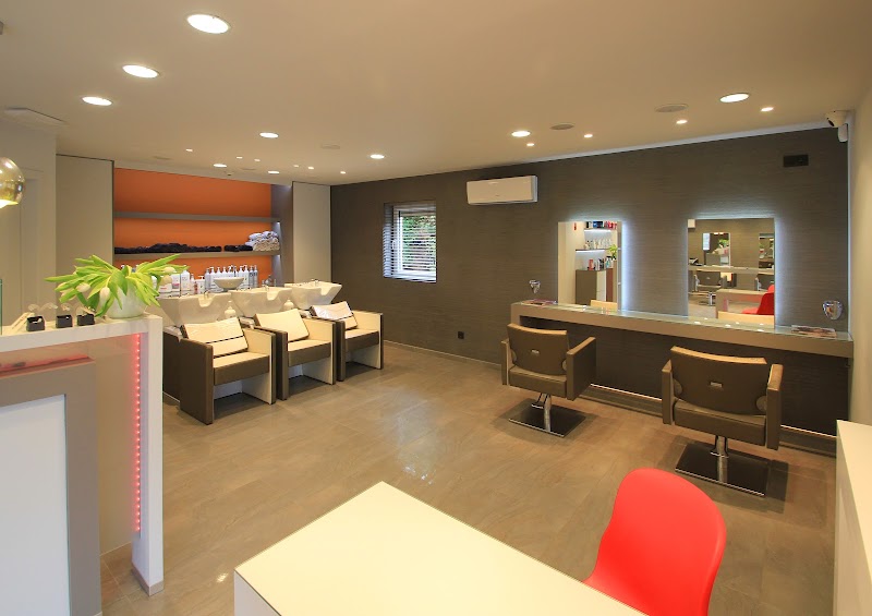 Salon de coiffure Lucia - Coiffure Mons - OneBooking