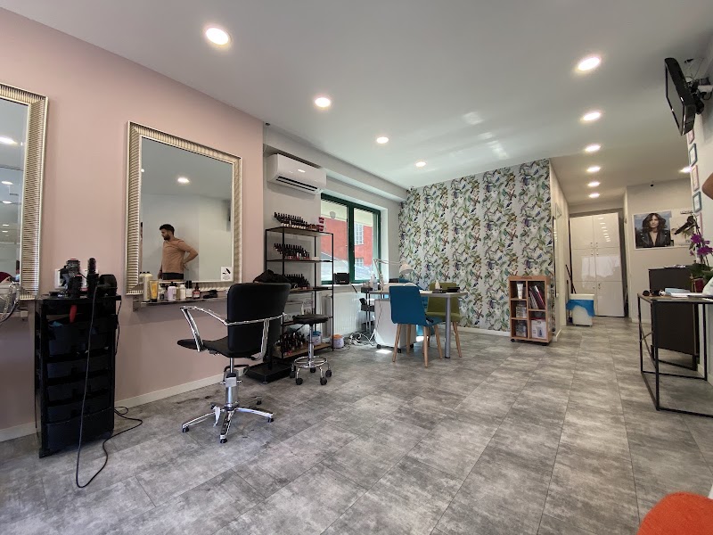 Chatterheads - Coiffure Bucharest - OneBooking