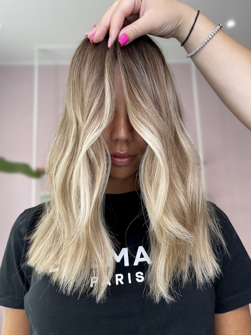 Centro Degradé Conseil - HAIR HAUS - Coiffure Ferrara - OneBooking