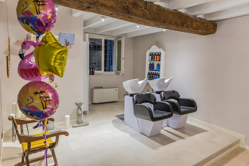 La testa matta - Coiffure Brescia - OneBooking