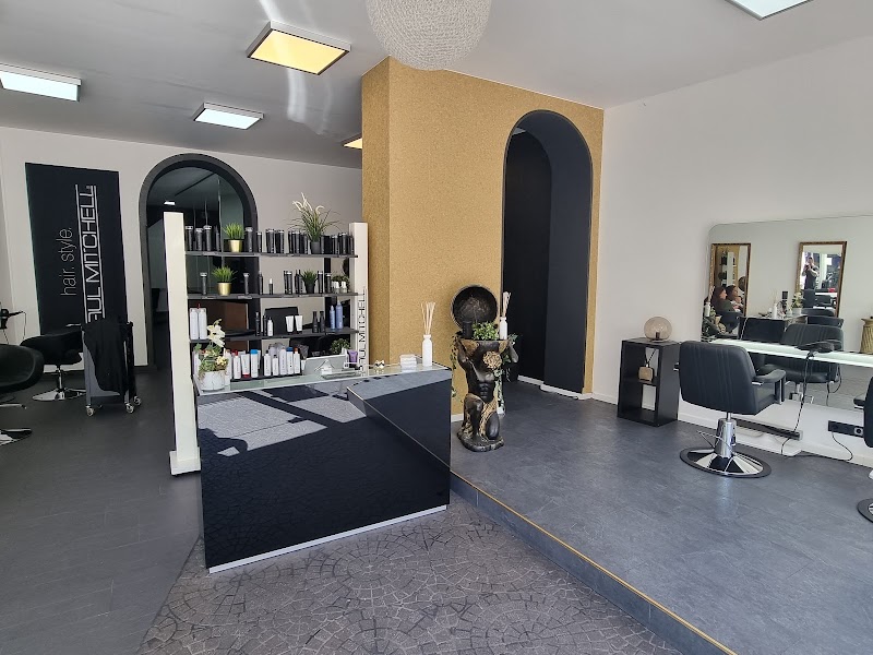 Cut am Eigelstein Hair Aesthetic - Coiffure Cologne - OneBooking
