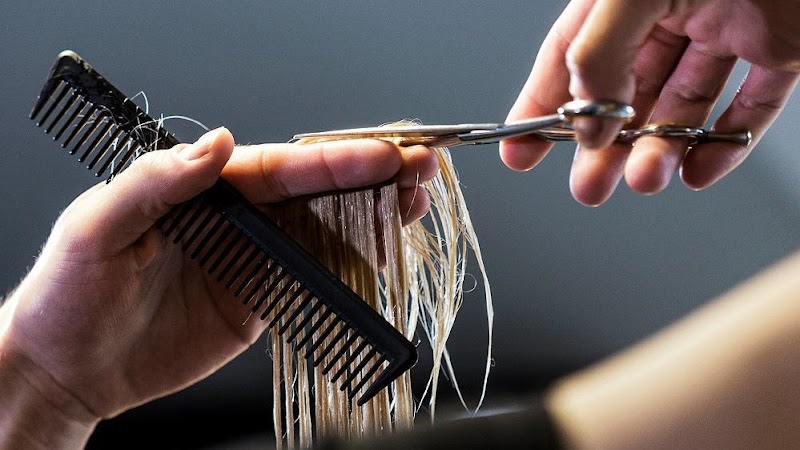 Angelo Cino Coiffeur - Coiffure La Louvière - OneBooking