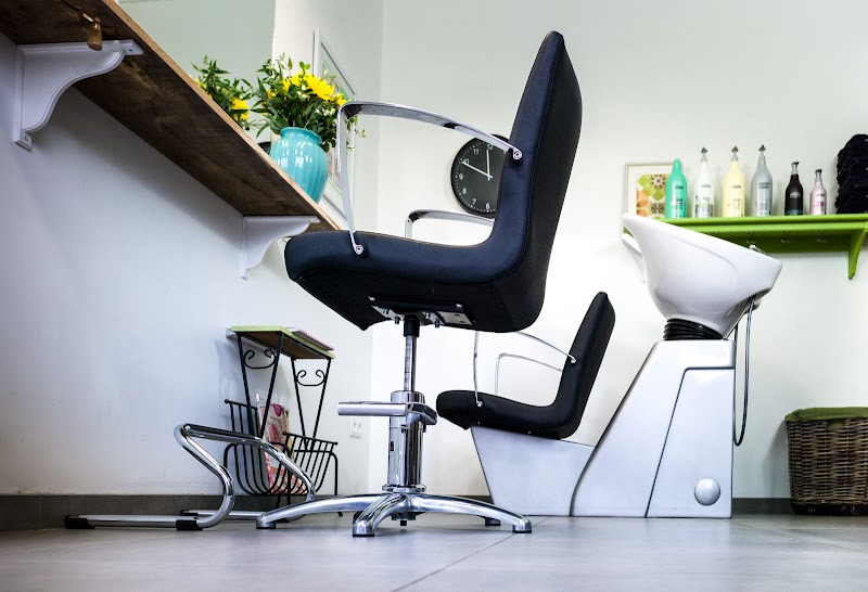 Salon Tint - Coiffure Mol - OneBooking