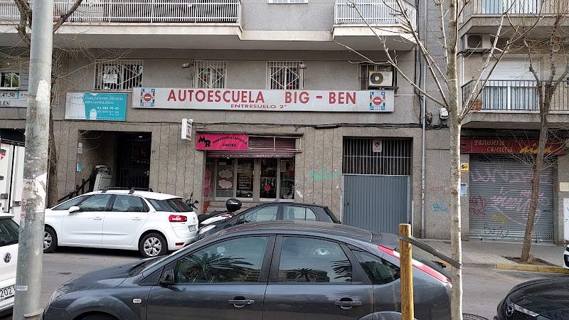 MR Peluqueria Unisex - Coiffure Badalona - OneBooking