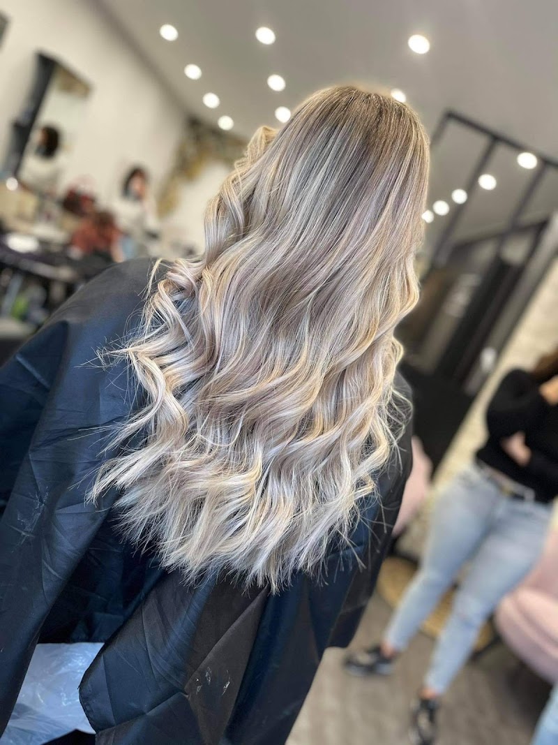 Hair & Beauty - Coiffure Namur - OneBooking