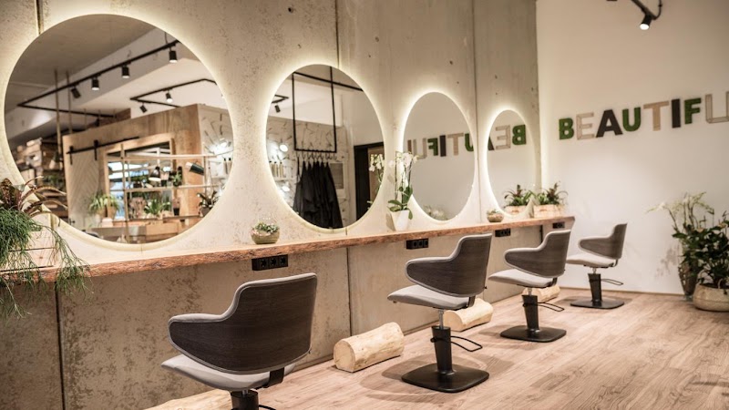 WhiteGarden GbR NATURAL HAIR & MAKE UP CONCEPT - Coiffure Frankfurt Am Main - OneBooking