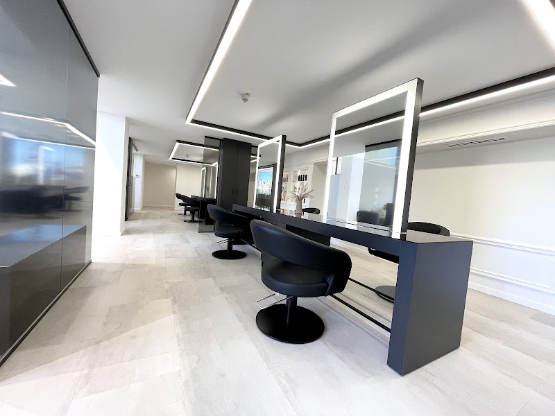 Ianuale Friseure - Coiffure Munich - OneBooking