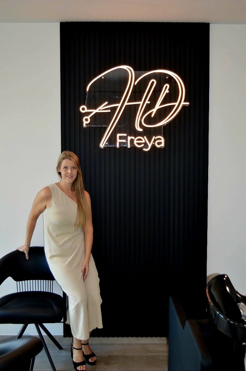 Hairdesign By Freya - Coiffure Mol - OneBooking