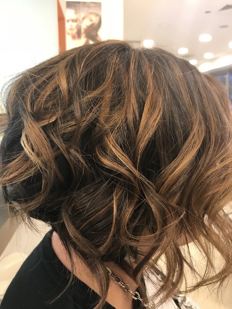 Nuova Immagine Di Contestabile Anna E Cardone Savina S.N.C. - Coiffure Foggia - OneBooking