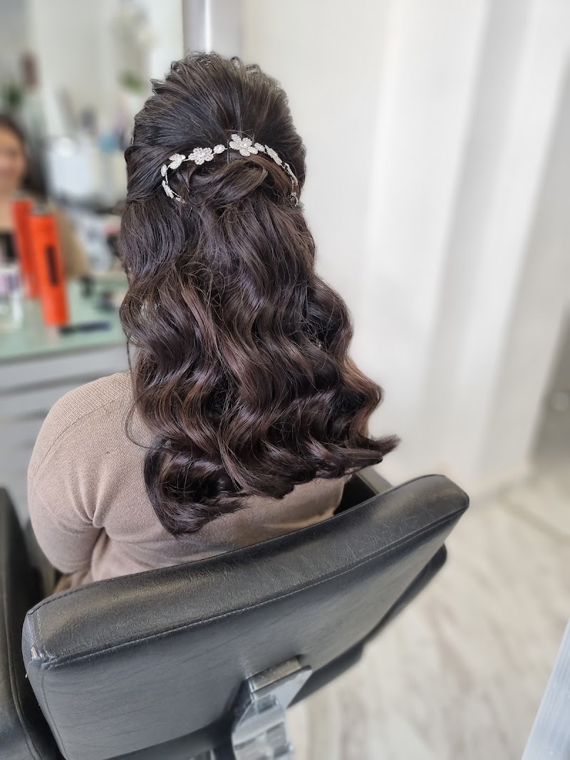 Friseur Mes - Coiffure Cologne - OneBooking